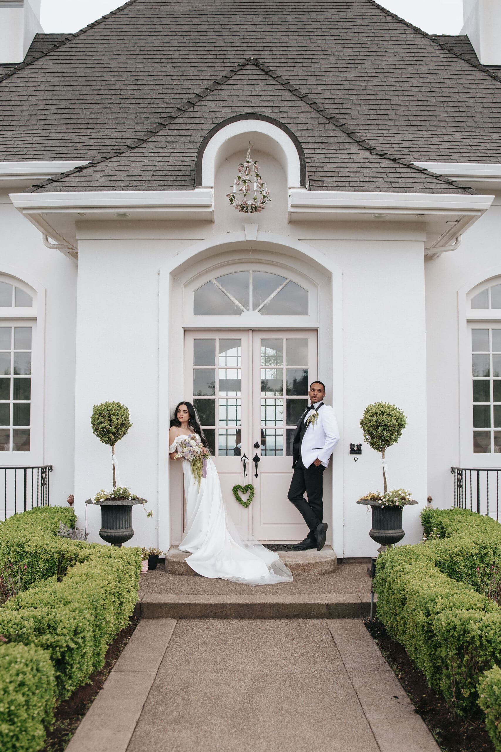 Couple at their HappiMiss Lavender wedding
